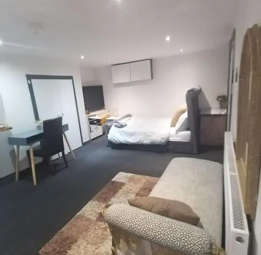 A Cosy Deluxe Size With Queen Size And Sofa Bed Apartamento Leeds (West Yorkshire)