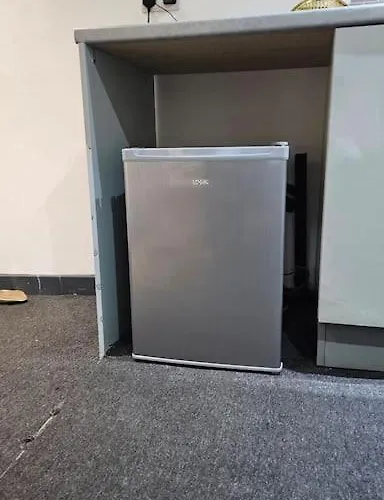 A Cosy Deluxe Size With Queen Size And Sofa Bed Apartamento